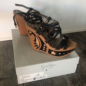 Jessica Simpson black wedges